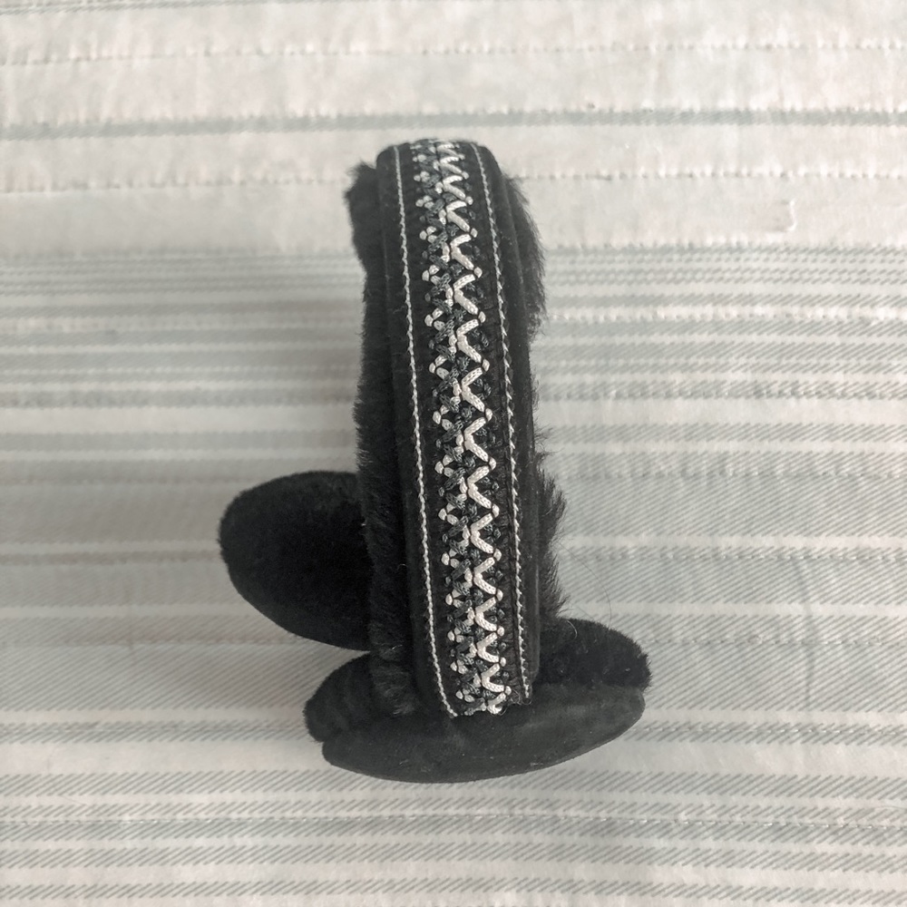 Ugg Earmuff - image 1